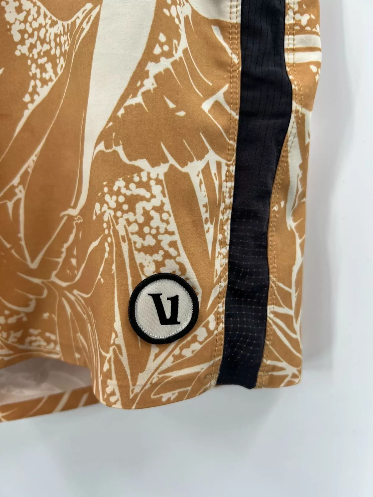 vuori palm print peak shorts