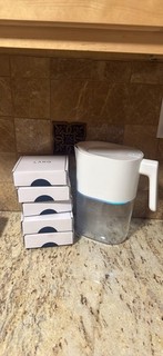 LARQ PureWhite PureVis 1.9L Water Pitcher with Advanced Filter Replacements