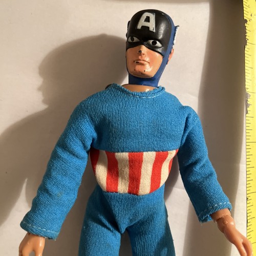 Vintage MEGO Toys Captain America 8" Action Figure with Suit 1974 Marvel - Picture 2 of 6