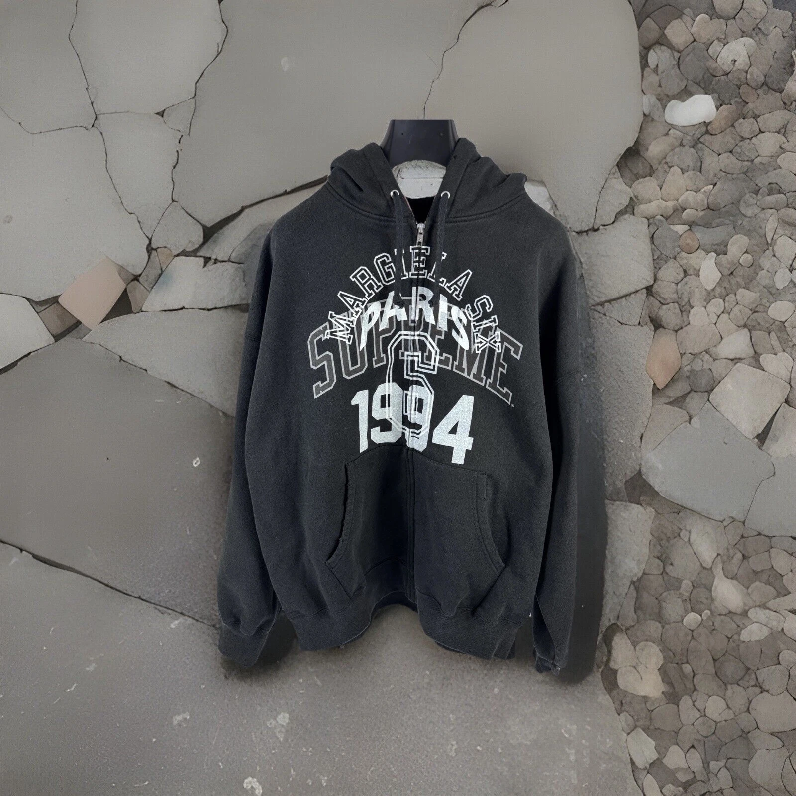 Supreme x Maison Margiela   Sweat à capuche imprimé logo Taille : L