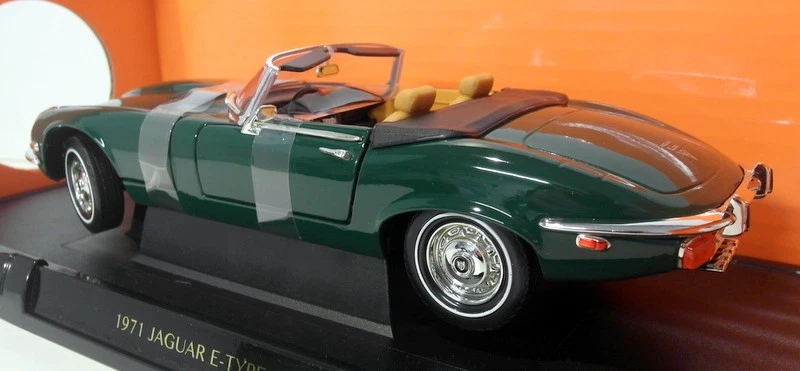 Road Signature escala 1/18 diecast - 92608 1971 Jaguar E-Type Roadster verde Foto 2 de 3