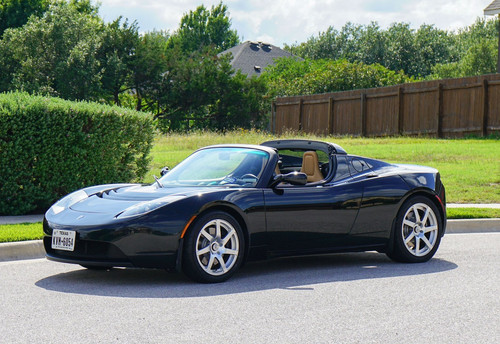2010 Tesla Roadster 1 owner, 1,300 miles