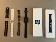 Apple Watch Series 11, 46mm, silber, GPS, vier Armbänder, neuwertig