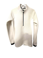 Under Armour Ladies1/4 Zip Closure Sweater Size Medium