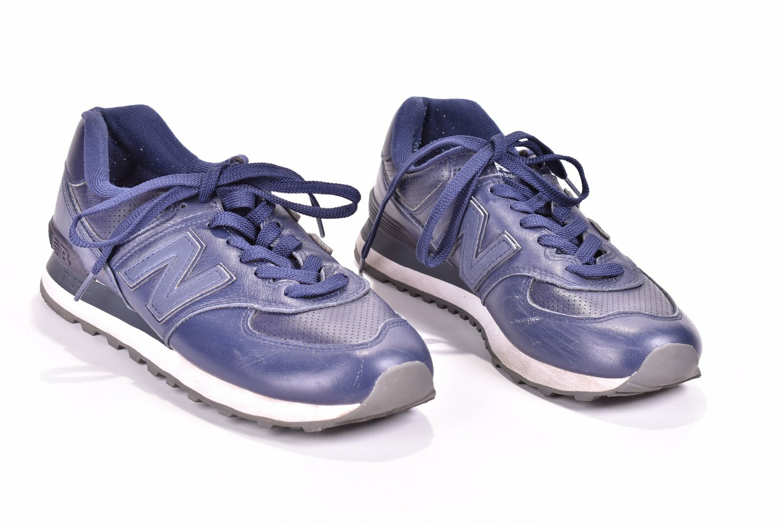 Купить New Balance 574 Herren Sportschuhe Sneaker EUR 41,5 на Аукцион DE из  Германии с доставкой в Россию, Украину, Казахстан