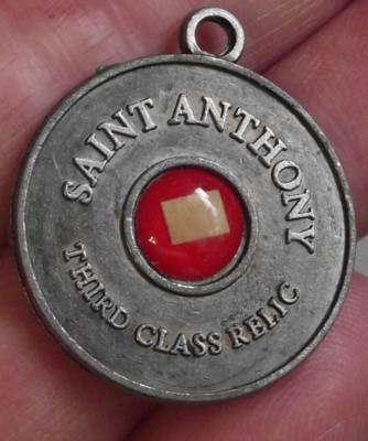 Vintage St Saint Anthony third class relic pendant medal patron of lost ...