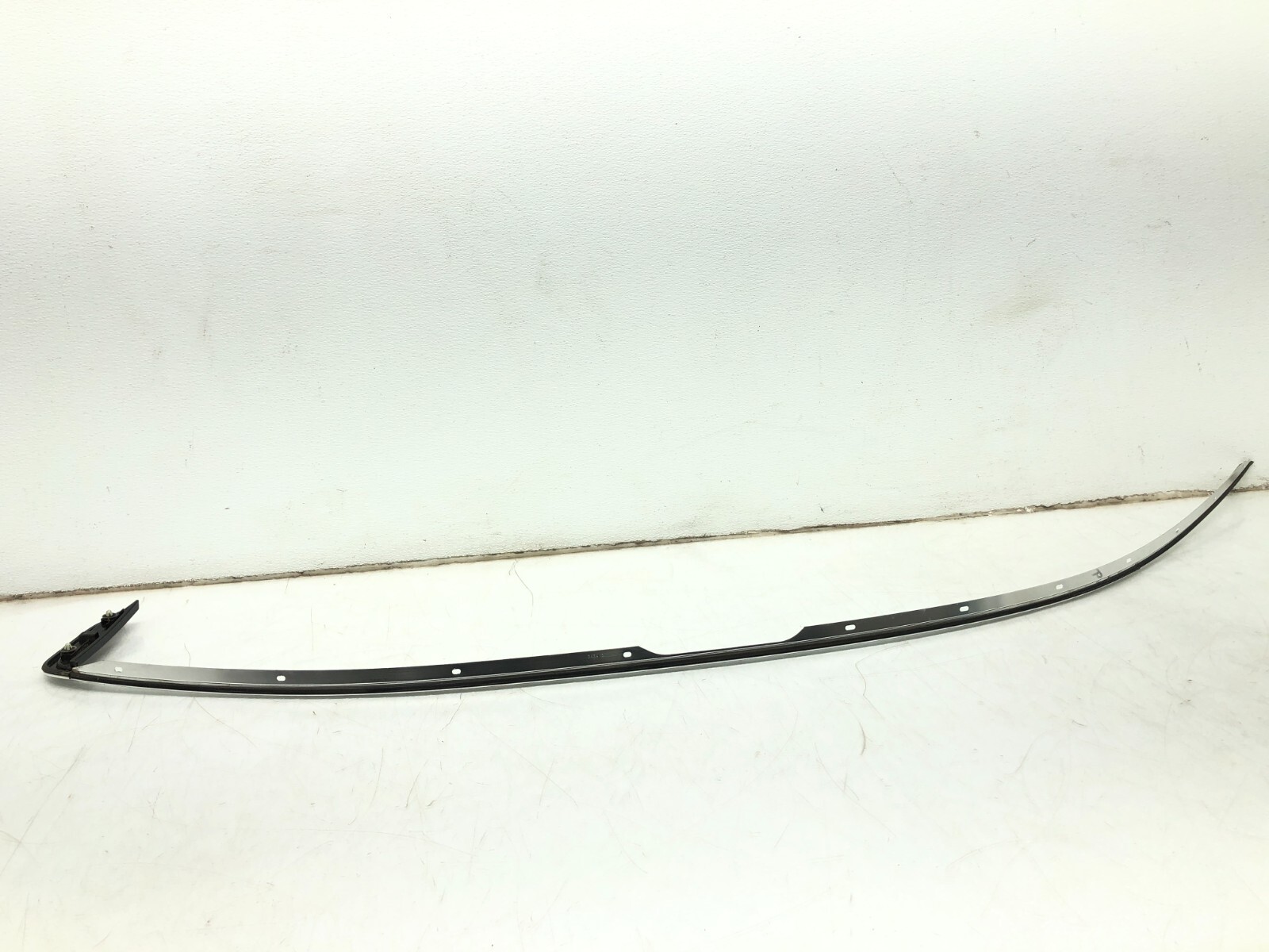 2014-2017 MASERATI GHIBLI S RIGHT PASS SIDE ROOF WINDOW MOLDING TRIM CHROME OEM.