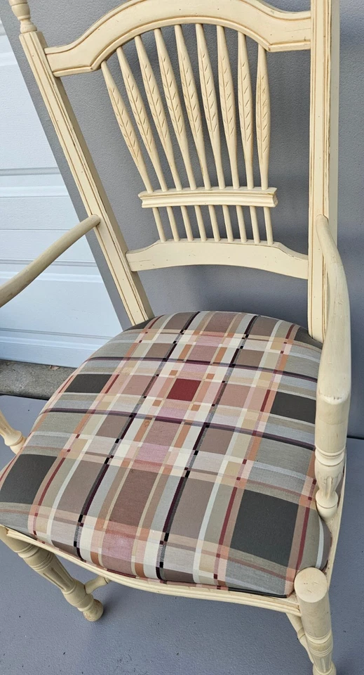 Sillón de escritorio de comedor francés con respaldo de trigo Ethan Allen Legacy Foto 3 de 4