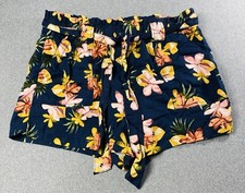Time and Tru Women's Floral Belted Tencel Shorts Size Xl 16/18 Waist 40  