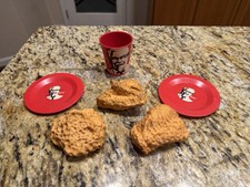 Vintage Play Fake Food KFC Plates Cup and 3 Chicken Pieces