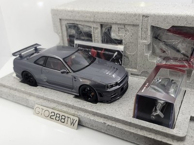 MotorHelix 1:18 Nissan Skyline R34 GT-R Nismo Z-Tune CRS - Gun