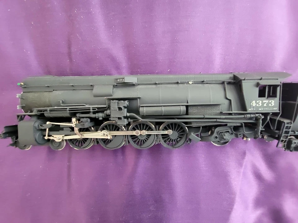 HO Sunset Brass SP GS-4 4-8-2 Locomotive/Tender NIB (PRISTINE) - Image 4 of 4