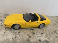 Maisto 1:18 1992 Chevy Corvette ZR-1 Yellow C4 Diecast