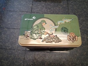 Girl Scouts Handled & Hinged Cookie Tin 2017 Ashdon Farms 1920's Vintage Design