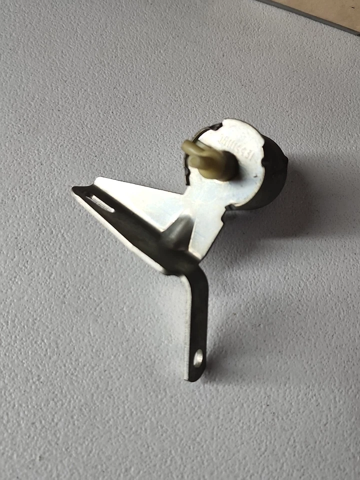 Chevrolet Buick Oldsmobile Pontiac 1970 6 cilindros control de chispa solenoide 1114431 nuevo de lote Foto 2 de 4