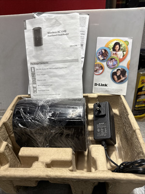 D-Link AC1000 4-Port 10/100 Wireless N Router (DIR-820L)
