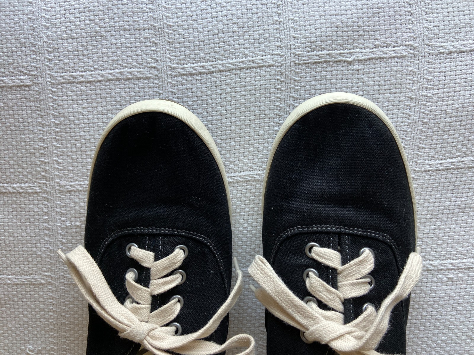 TAOS Guest Star Black Womens Sneaker Size 11 Arch Support for Plantar Fasciitis