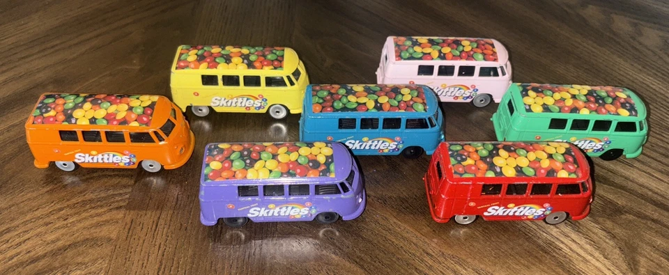 РЕДКАЯ - Majorette Volkswagen T-1 автобус "Skittles" масштаб 1/59 - 243A - лот из 7 (K1) - Изображение 3 из 4