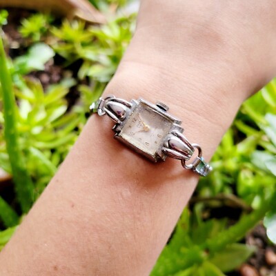 Vintage Ancre 15 Rubis Dainty Ornate Silver Stretch Watch 