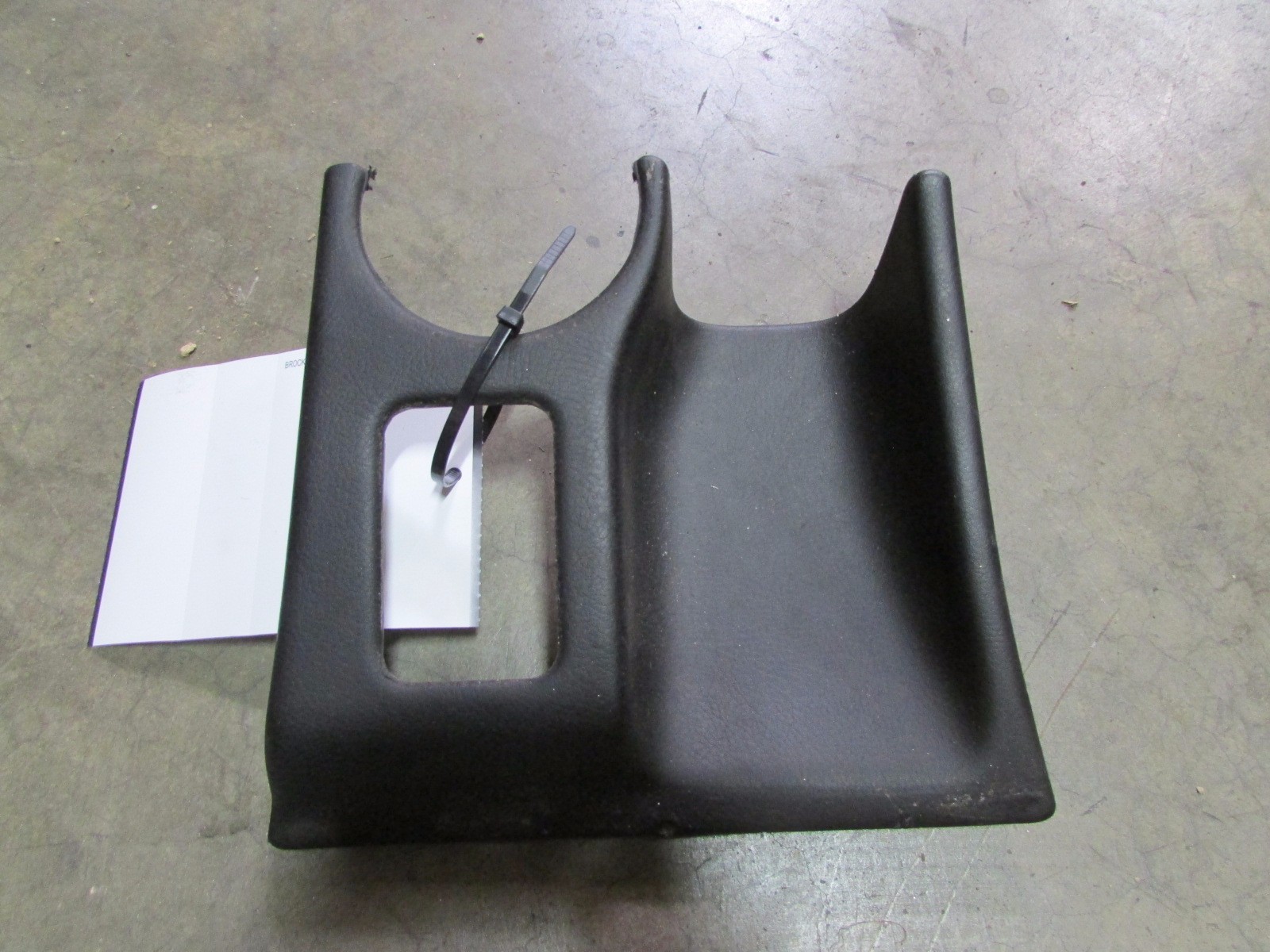 Maserati Quattroporte, F1 Reverse Trim, Black, Used, P/N 981307590