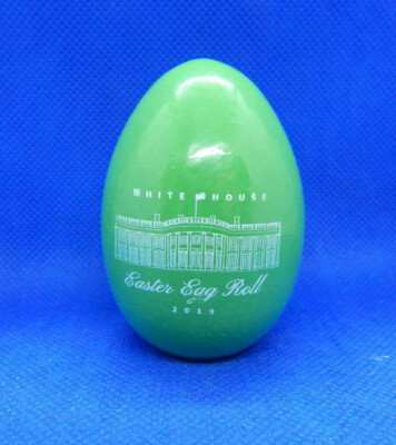 2019 WHITE HOUSE EASTER EGG ROLL WOOD GREEN EGG AUTO SIGNATURES OF THE TRUMP'S