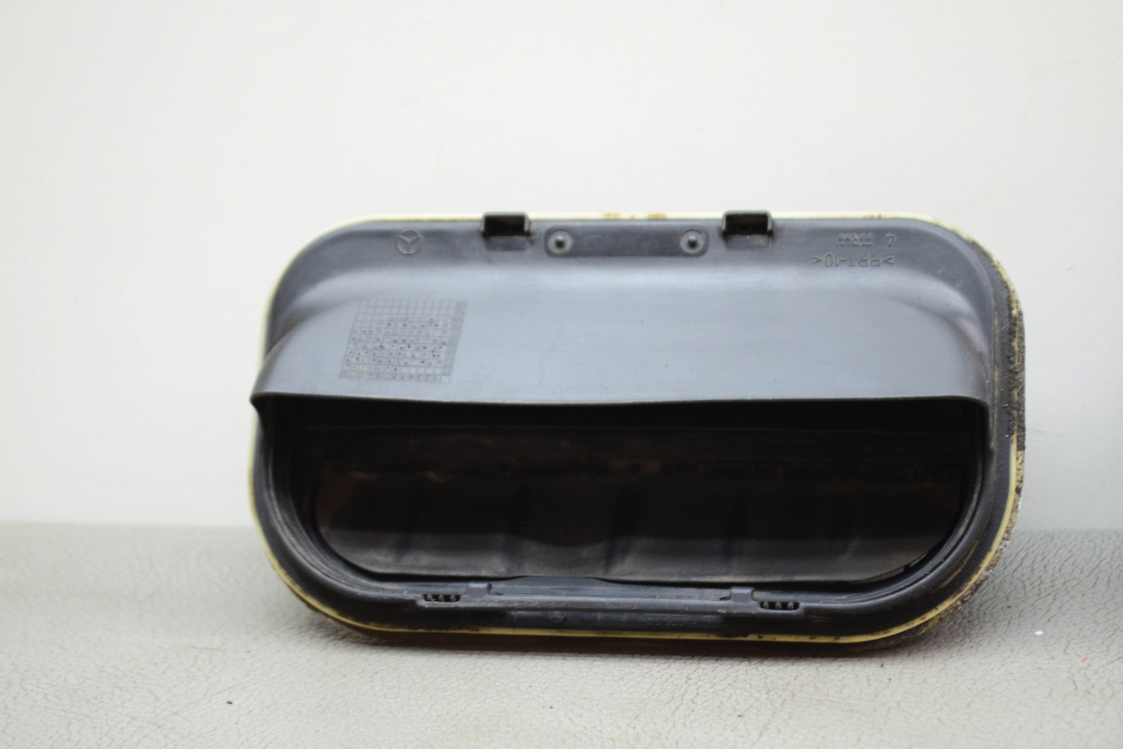 MERCEDESBENZ B W246 W242 Rear Air Vent Grilles OEM A2048300442 eBay