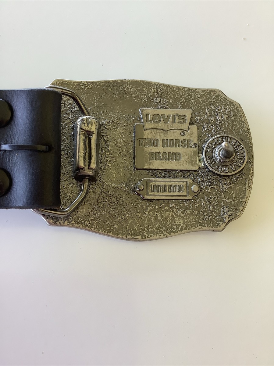Levi\'s Belt Buckle Pewter Limited Edition Two Horse Vintage Unisex 3.5\