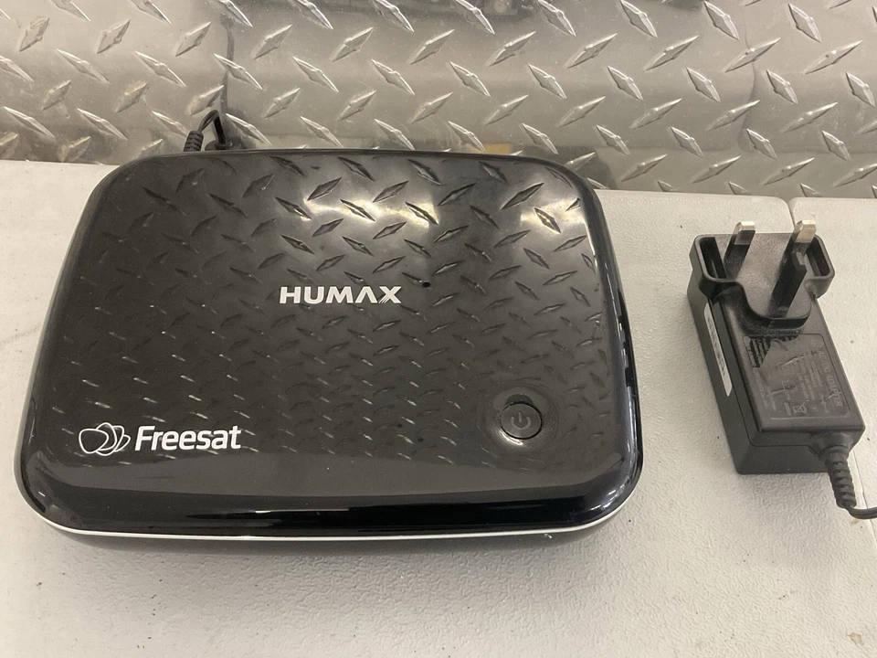 Humax HB-1100S Freesat HD Digital TV Receiver Set Top Box HDMI DVB-S2 Satellite - Photo 1/4