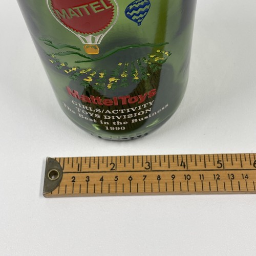 Botella de vino promocional Mattel Toys niñas actividad coleccionable años 90 globo - Imagen 9 de 9