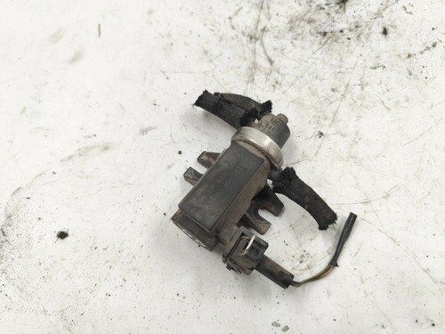 Volkswagen PASSAT B4 1994 Diesel 81kW Turbolader Druckwandler Magnetventil