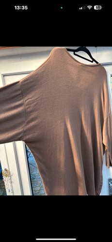 Made in Italy new collection floaty v neck lightweight jumper uk size 26/28 NEW - Picture 10 of 10