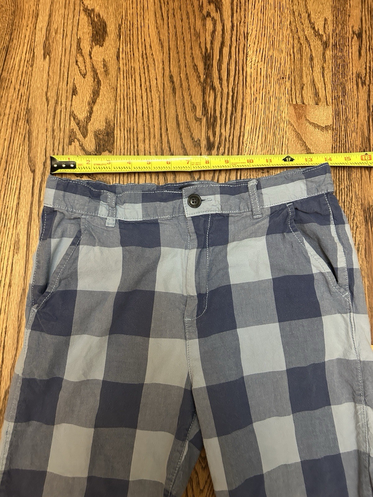 Picture 2 of 4