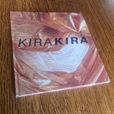 Kira Kira Textiles by Nuno Corporation Photographs by Sue McNab. Hardcover