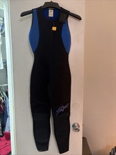 Sea Quest One Piece Women  s Wetsuit With Fleece inside, Sz 7-8. Never Worn.