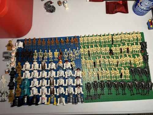 Huge Lego Star Wars Minifigure Lot Of All Droids Battle Droids Astromechs Ect…