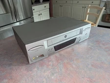 General Electric GE VG4250 4-Head Hi-Fi VCR Video Cassette Player