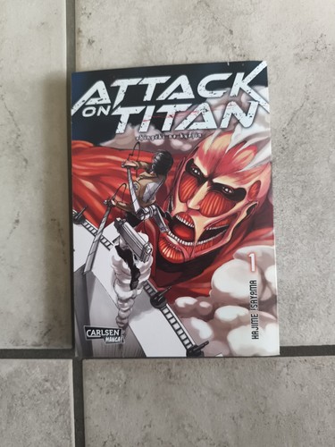 Manga "Attack On Titan 1" - von Hajime Isayama - Action - 2014