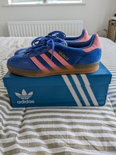 Adidas Gazelle Indoor Womens Size 5.5 Blue & Pink velvet 