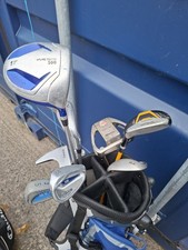 Juniors Golf Club Set Carry Bag Irons Wood Putter