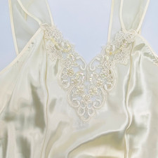 Woman's Nightgown Cinema Etoile LG Long Pearls Beading Romantic Bridal Ivory NWT