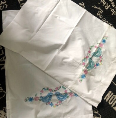 PR Set 2 Vtg White STD Cotton PILLOWCASE Hand Embroidered LOVE BIRD HEART Double