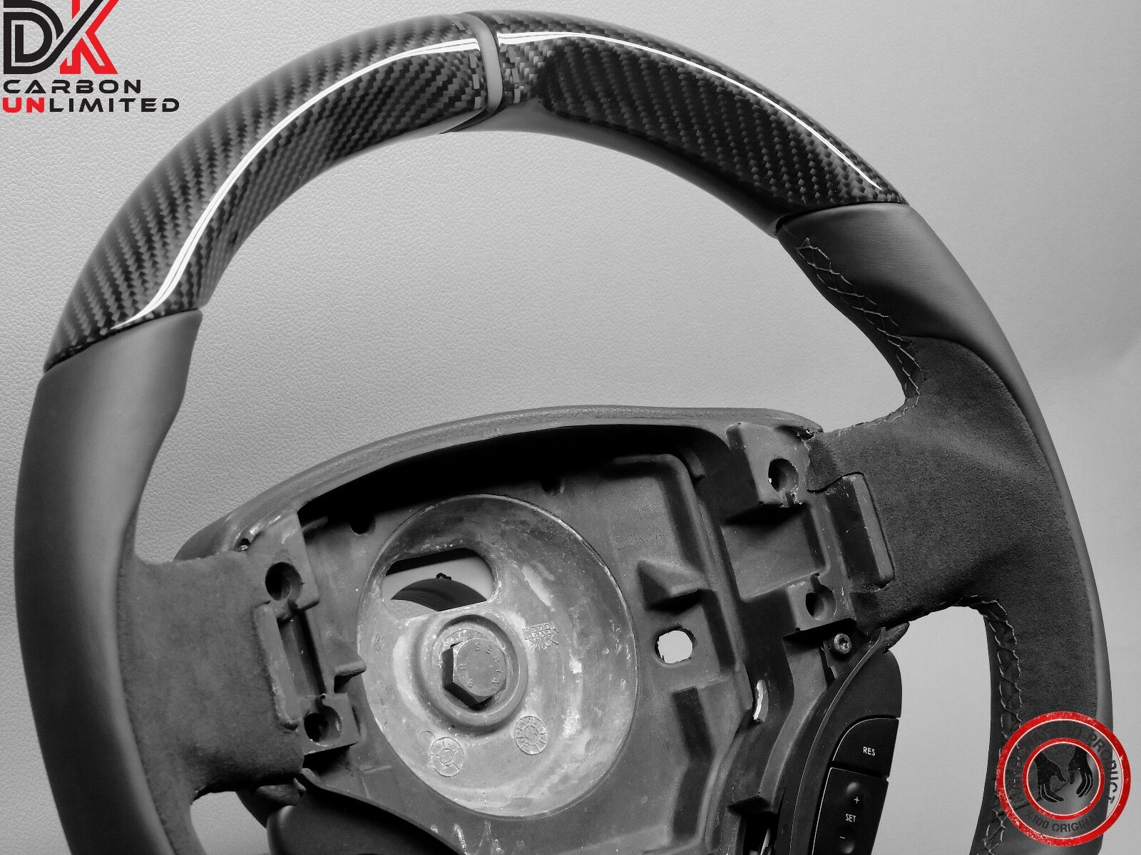 Aston Martin Vantage DB9 DBS Rapide Virage Gray Ring Carbon Steering Wheel v2