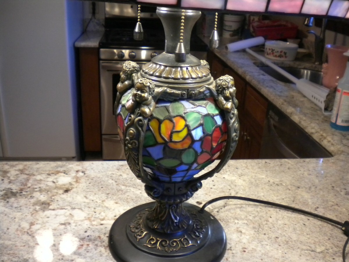 ステンドグラス　THE LAMPS OF TIFFANY STUDIOS Tiffany Studios Crocus Table Lamp – Avantiques