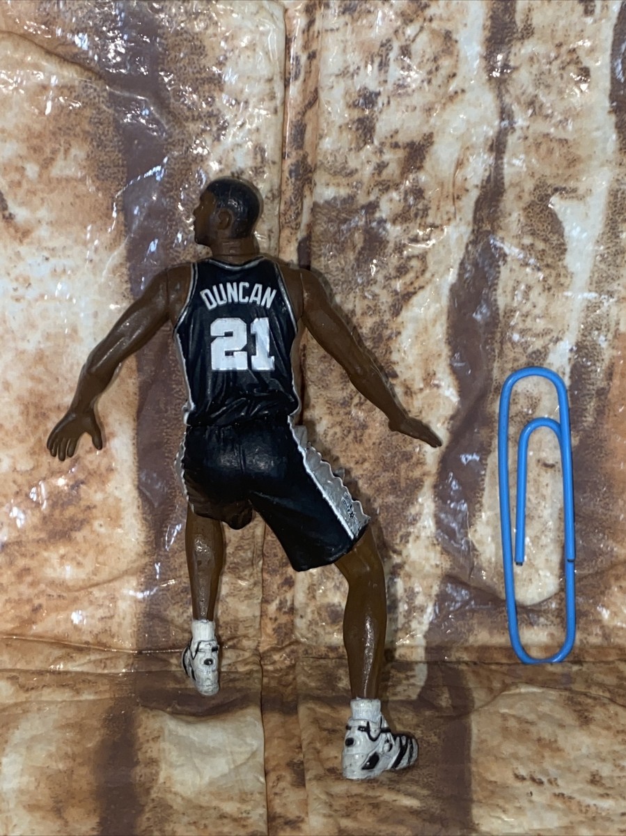 San Antonio Spurs Tim Duncan #21 NBA BASKETBALL 2004