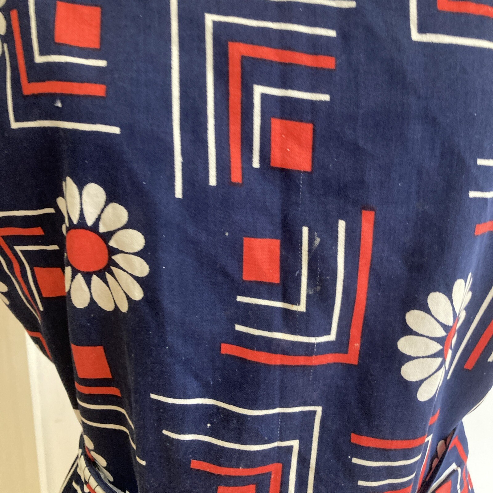 VINTAGE Daisy Print 1970s Overall, Shop/Dinner Lady, Cleaner, Chores, Housework 3