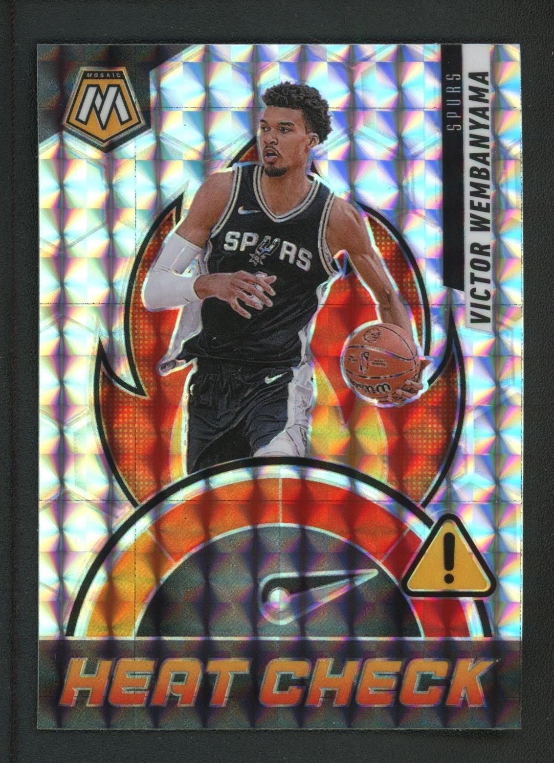 2024-25 VICTOR WEMBANYAMA PANINI MOSAIC HEAT CHECK GEOMETRIC