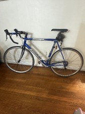 Cannondale R1000 Road Bike