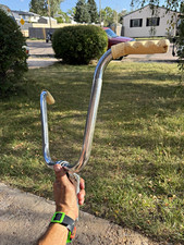 Vintage 1970s Lowrider Cruiser Steel Chrome Handlebar w/ Beige Grips /Stem