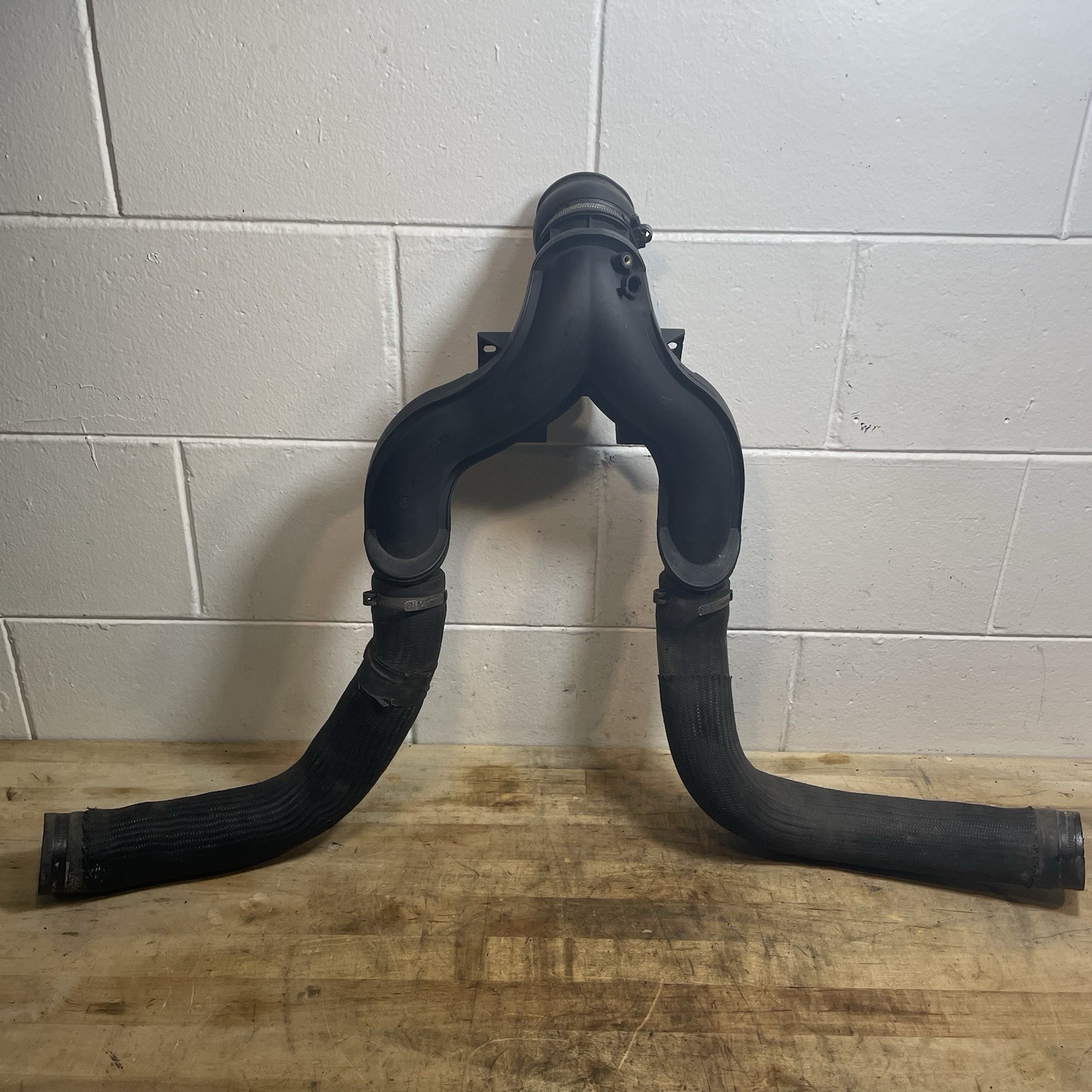 Maserati Ghibli 2014-2020 Intake hose