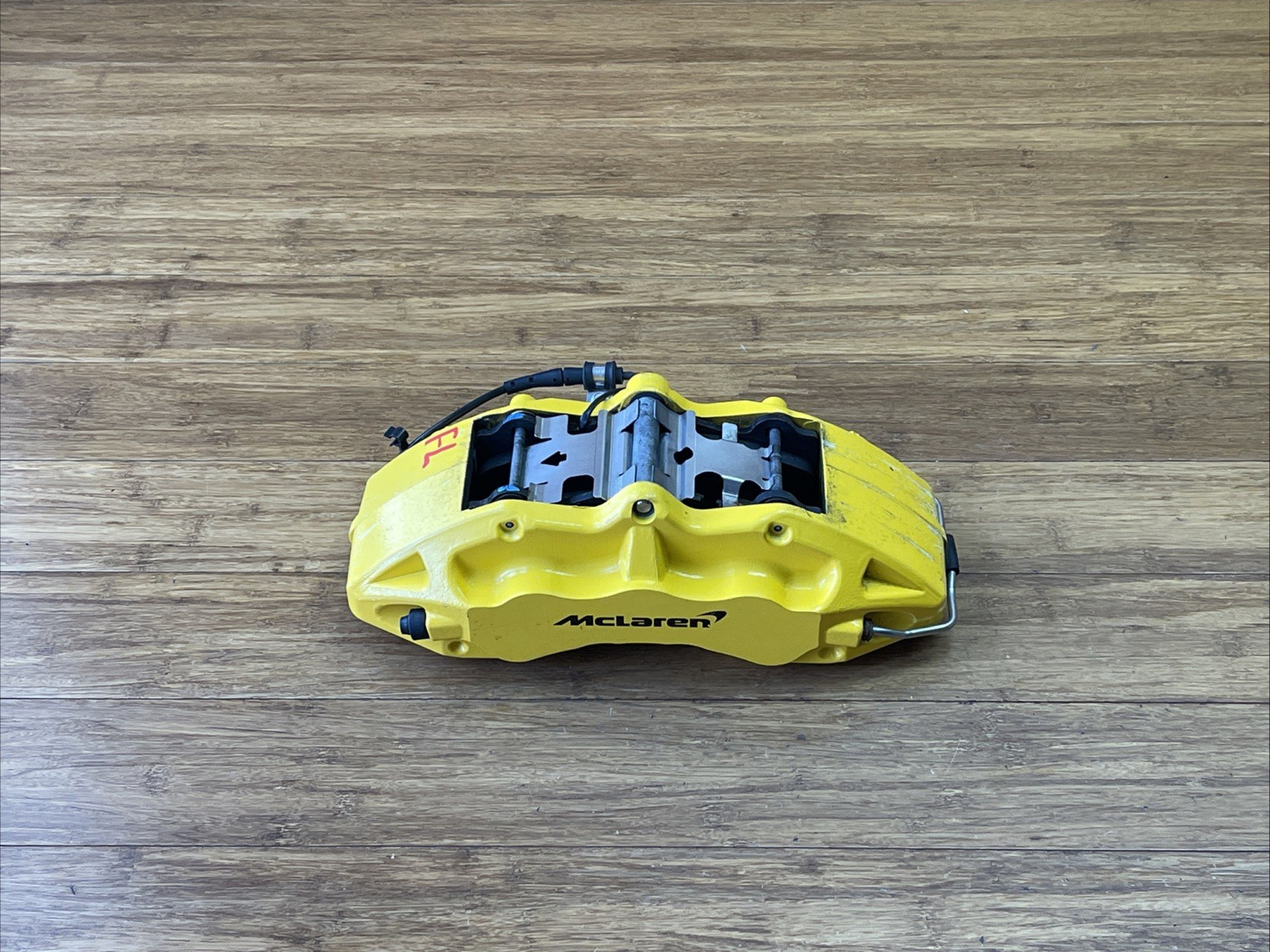 McLaren 570S Spider 2015-2021 Front Right Brake calipers Set Yellow
